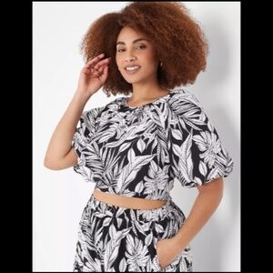 NWOT Lane Bryant Tropical Floral Crop Balloon Sleeve Top Black/White Size 22